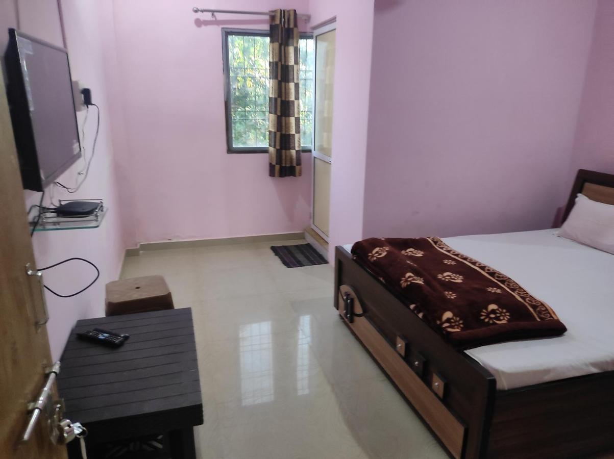 Vrundavan Home Stay And Village Resort Kevadia Екстериор снимка