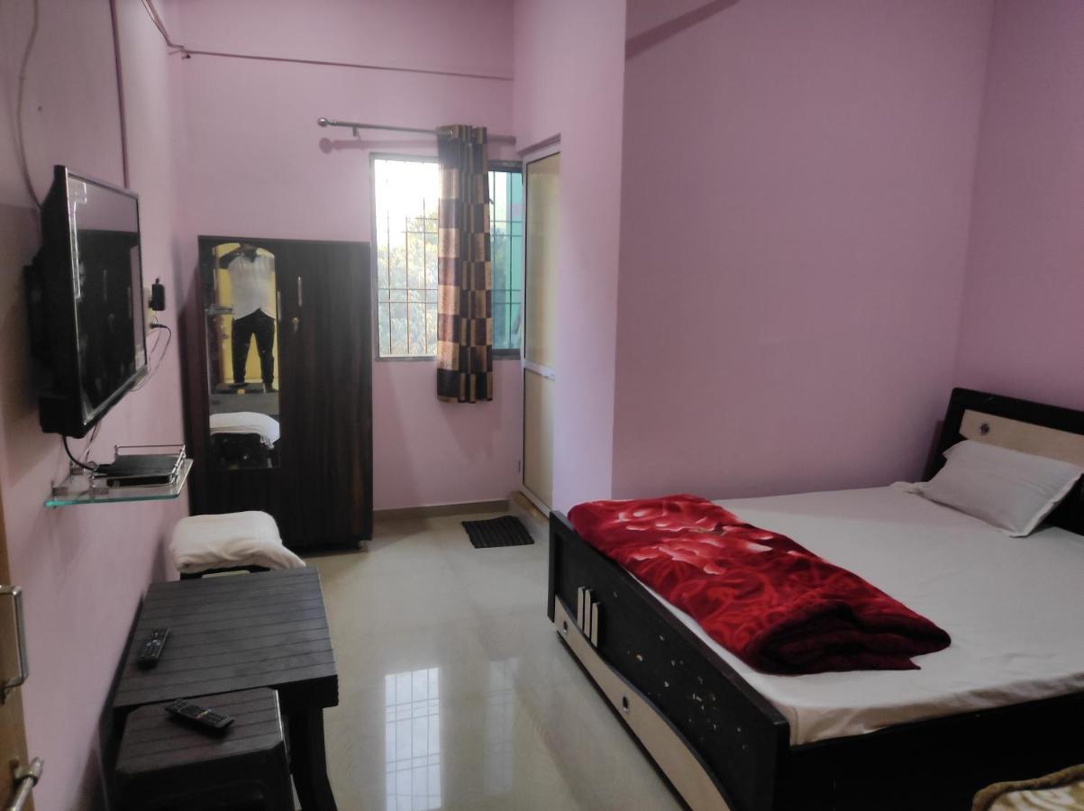 Vrundavan Home Stay And Village Resort Kevadia Екстериор снимка